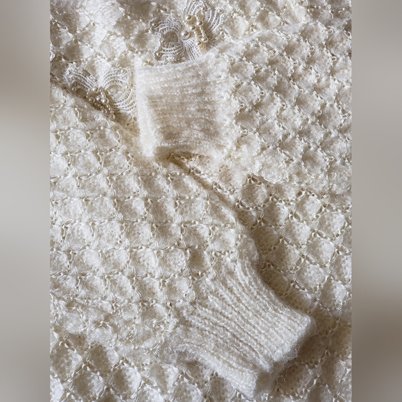 Sweater handknited Ivory Color with beads pearl Sz XS - Picture 4 of 8